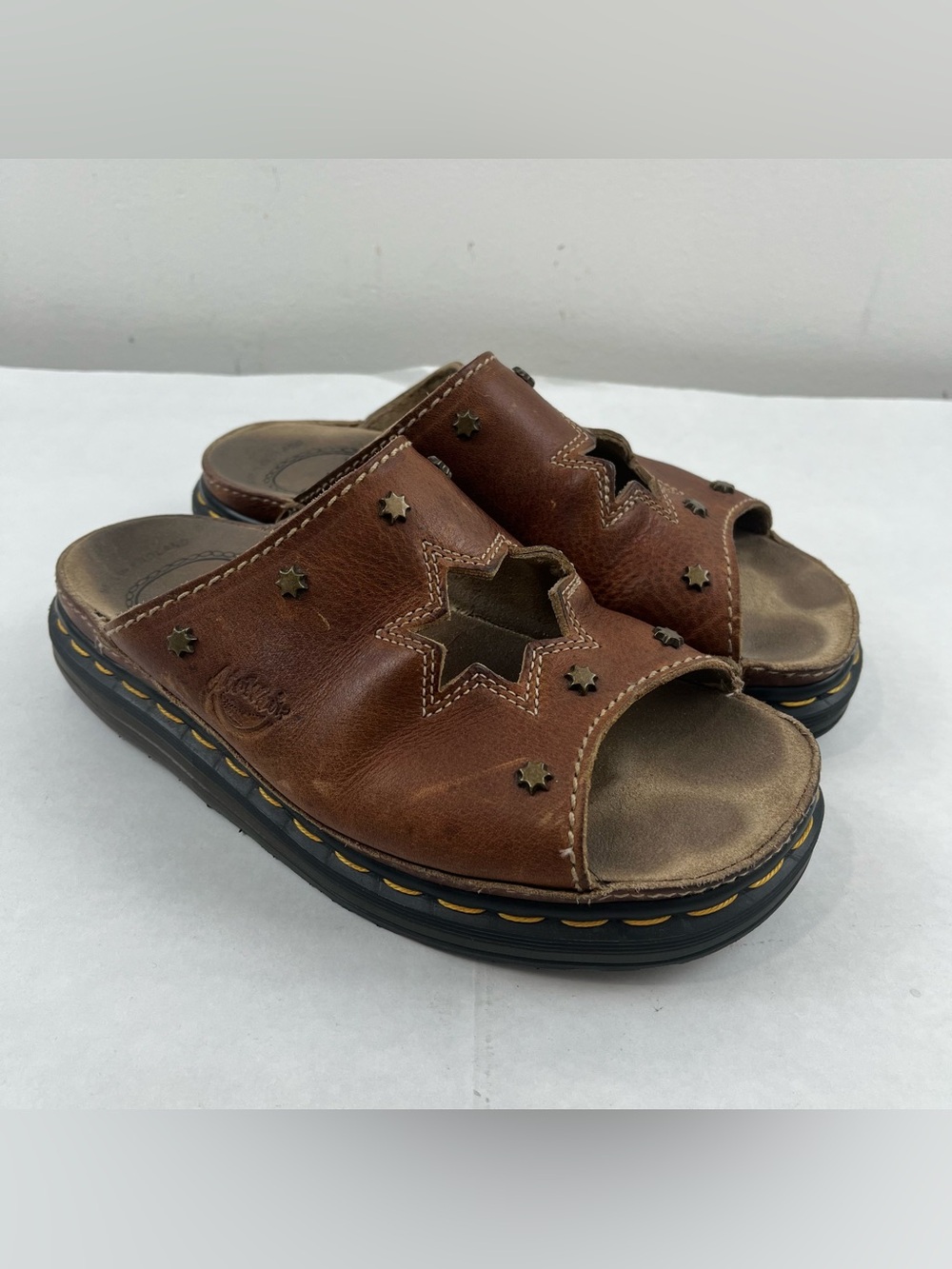 RARE Vintage Y2K Dr Martens 9676 Sun Cut Star Sandals Made England Brown W7 FLAW